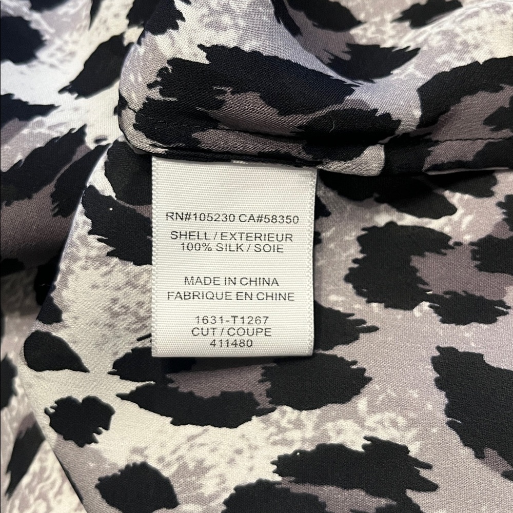 NWOT JOIE Hanelle 100% silk leopard print long sleeve button down blouse small - Picture 9 of 10